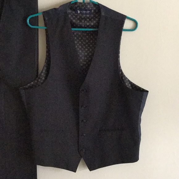 U.S. Polo Assn. 3 Piece Black Suit - Picture 7 of 12